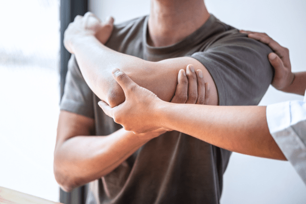 douleur au bras gauche stress
