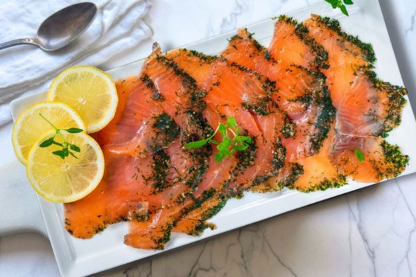 La préparation étape par étape du gravlax classique