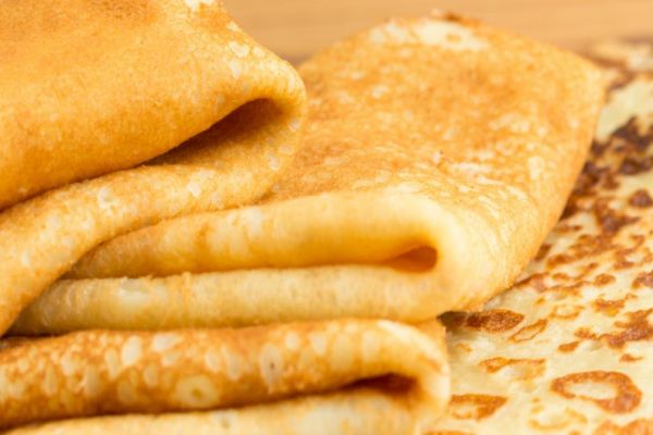 Cinq idées gourmandes pour garnir vos crêpes légères